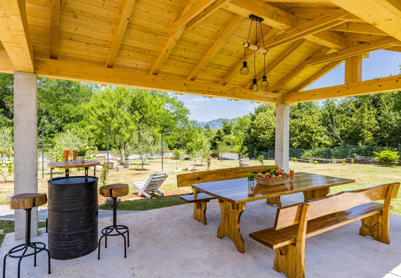 House in Boljevici - Nature Lovers Retreat - Casa Irena with Pool