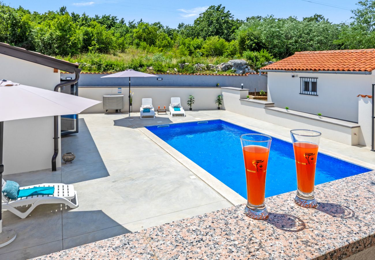 House in Boljevici - Nature Lovers Retreat - Casa Irena with Pool