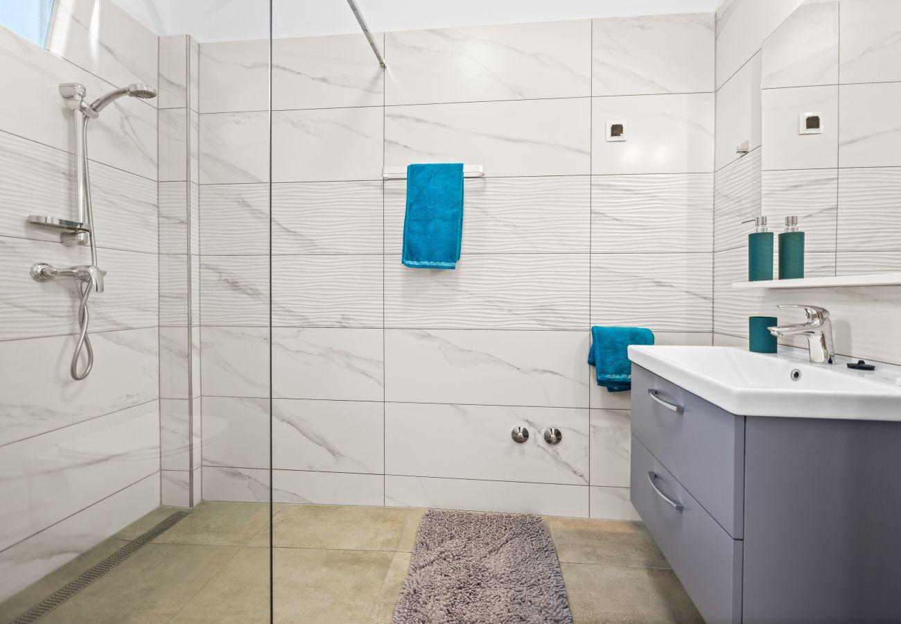 House in Boljevici - Nature Lovers Retreat - Casa Irena with Pool