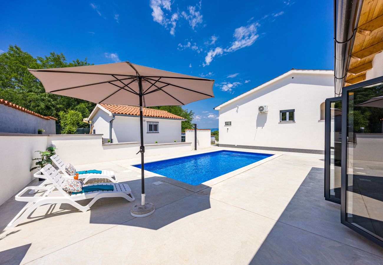 House in Boljevici - Nature Lovers Retreat - Casa Irena with Pool