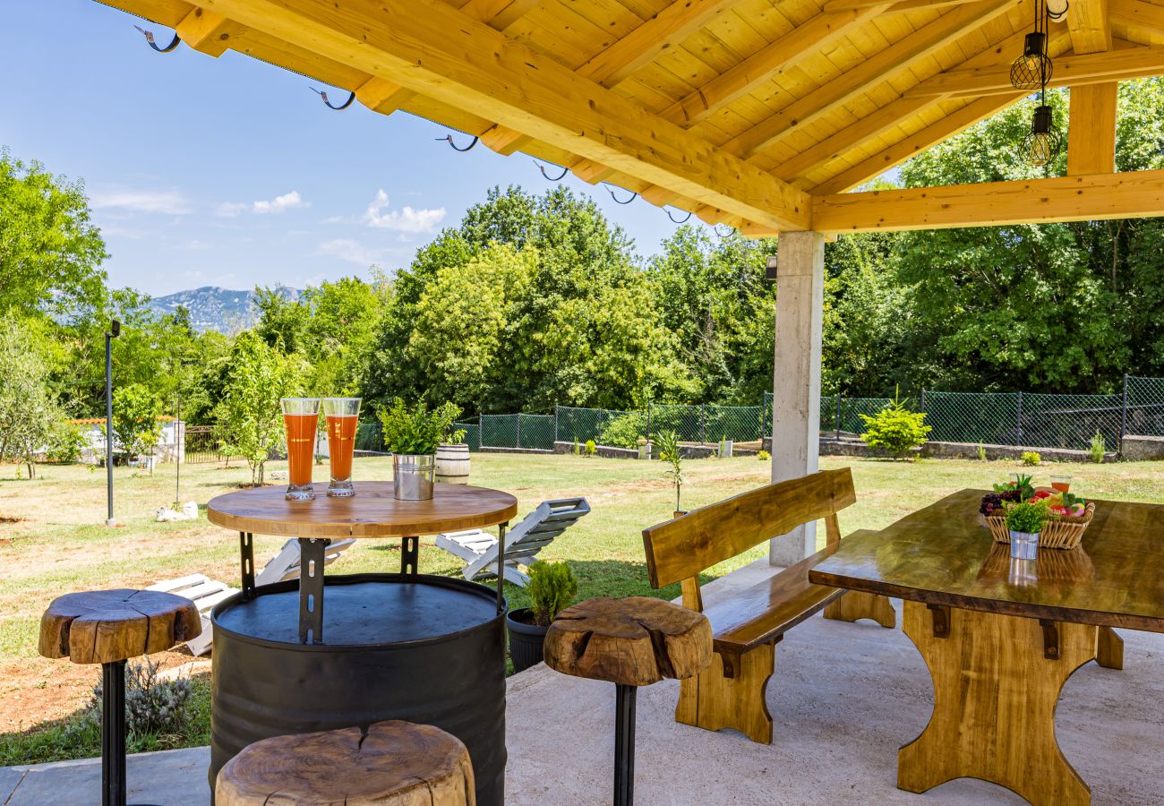 House in Boljevici - Nature Lovers Retreat - Casa Irena with Pool