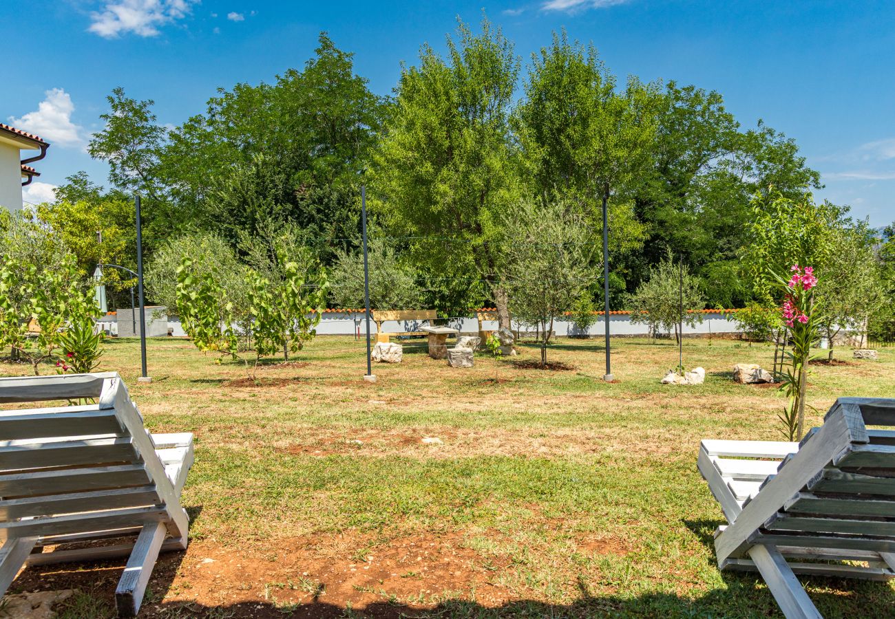 House in Boljevici - Nature Lovers Retreat - Casa Irena with Pool