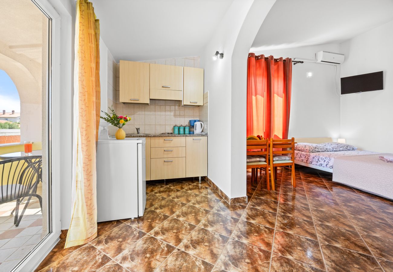 Studio in Galižana - Studio Vito with Balcony