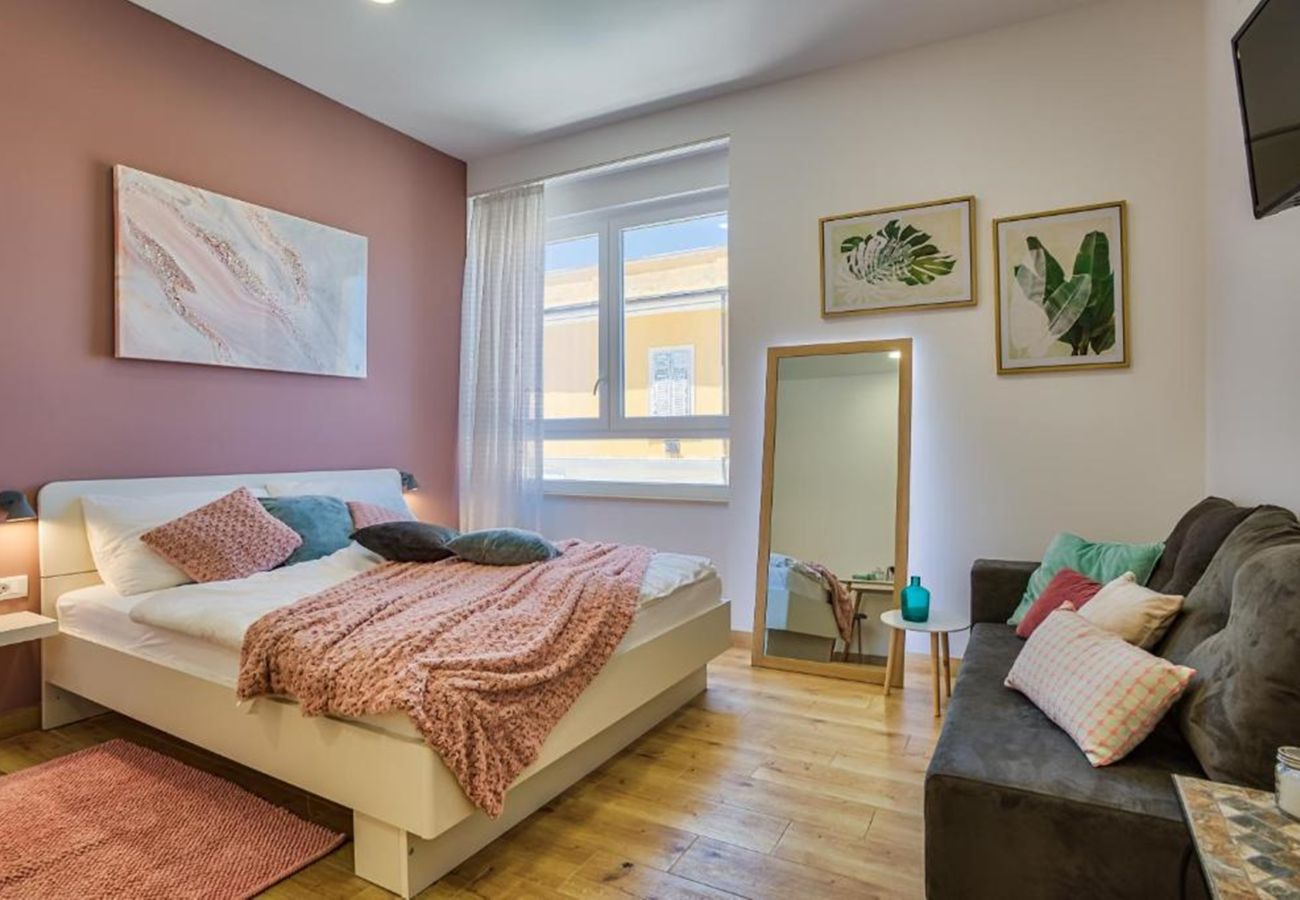 Studio in Pula - City Center Amphitheater Studio A