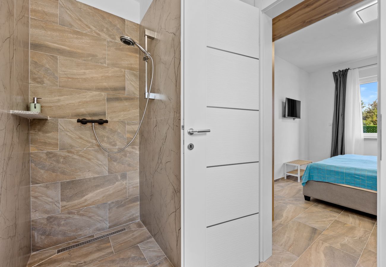 Villa in Radeki Polje - Modern Family Villa Mia with Private Pool