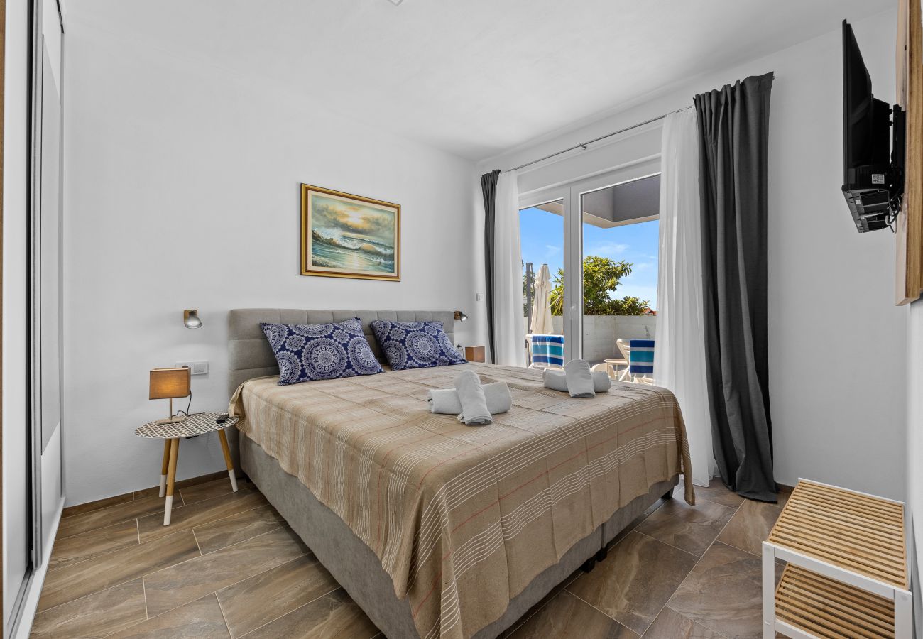 Villa in Radeki Polje - Modern Family Villa Mia with Private Pool