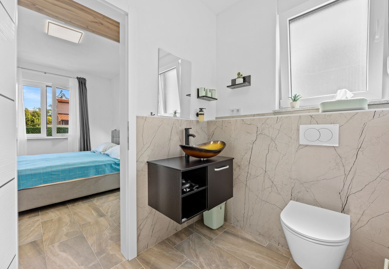 Villa in Radeki Polje - Modern Family Villa Mia with Private Pool