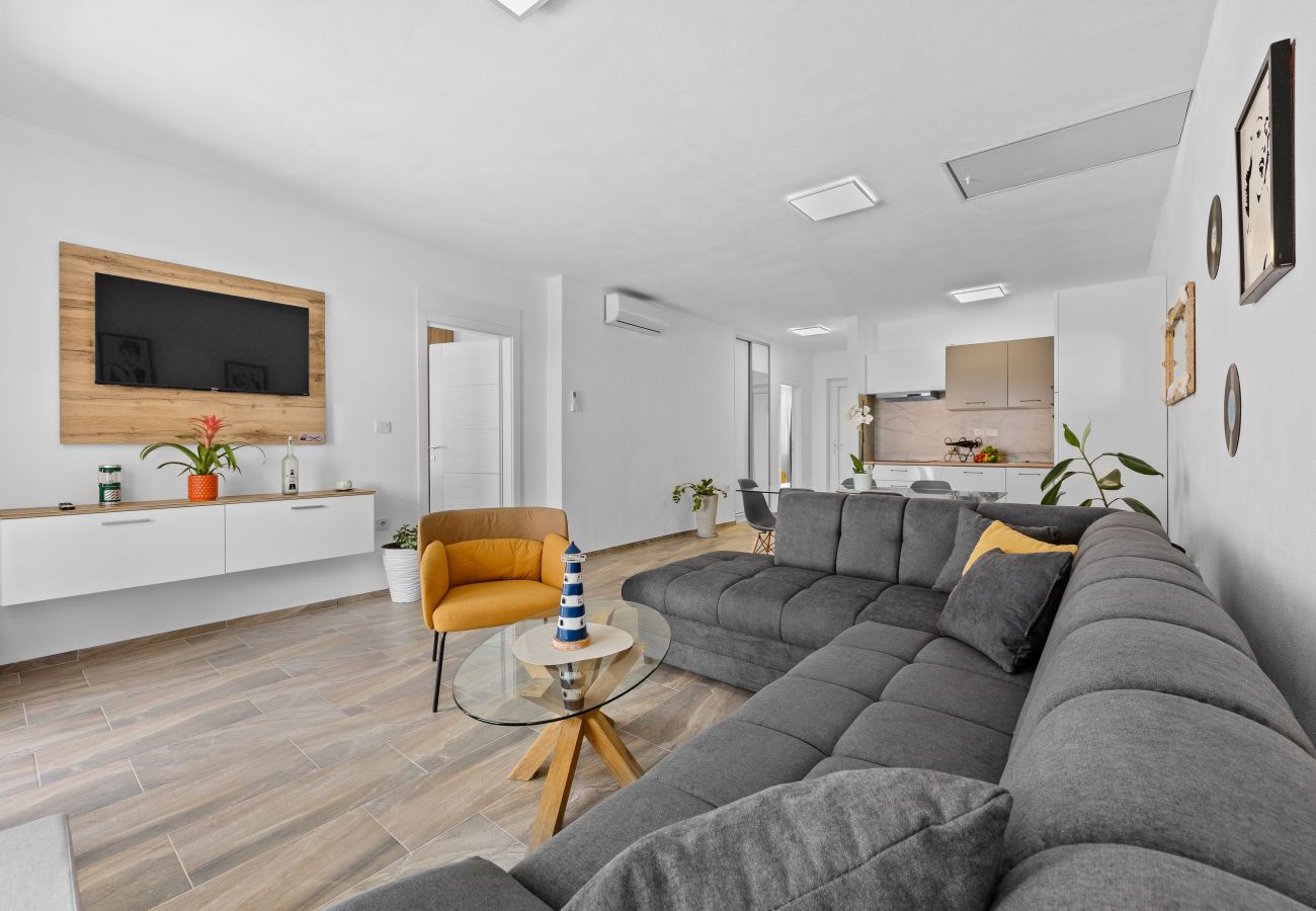 Villa in Radeki Polje - Modern Family Villa Teo with Private Pool