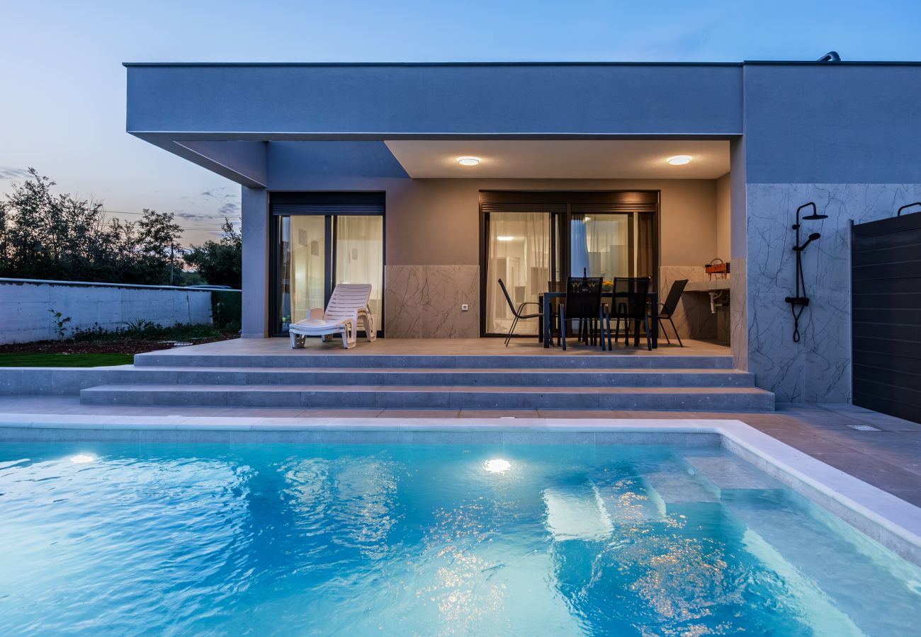 Villa in Radeki Polje - Modern Family Villa Teo with Private Pool