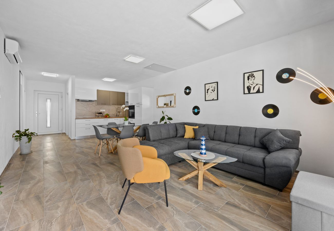 Villa in Radeki Polje - Modern Family Villa Teo with Private Pool