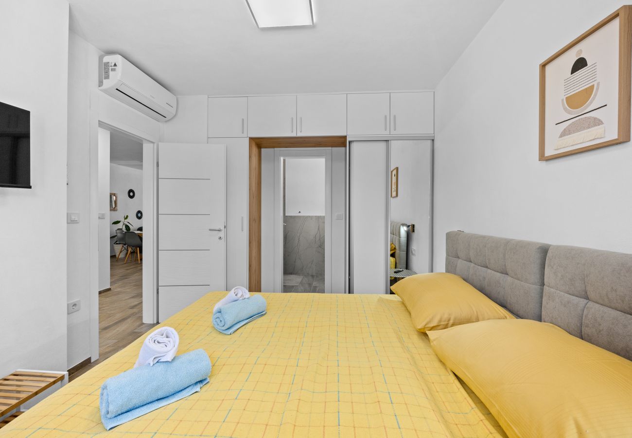 Villa in Radeki Polje - Modern Family Villa Teo with Private Pool