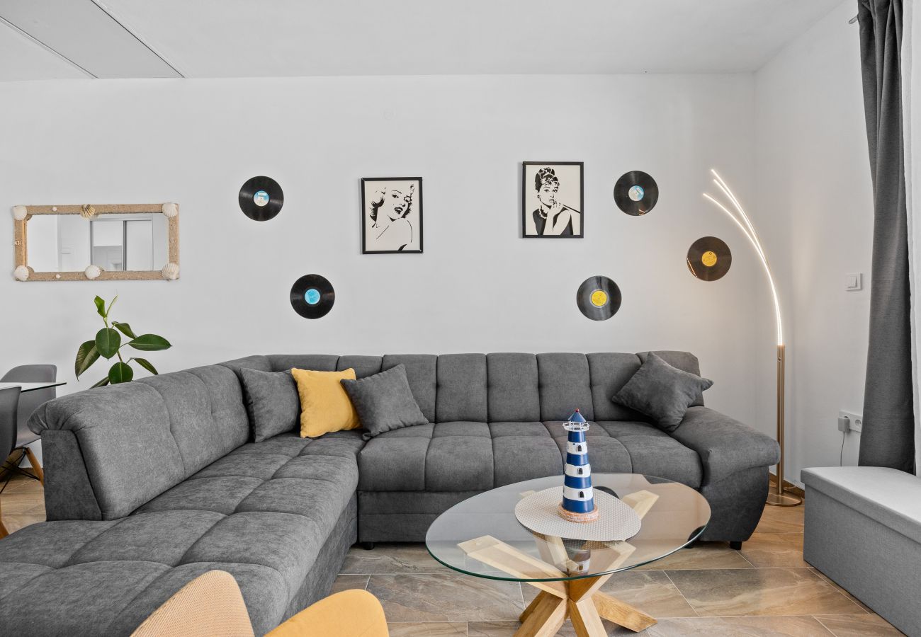 Villa in Radeki Polje - Modern Family Villa Teo with Private Pool