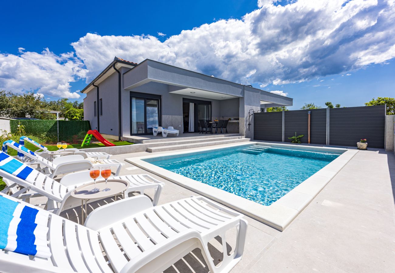 Villa in Radeki Polje - Modern Family Villa Teo with Private Pool