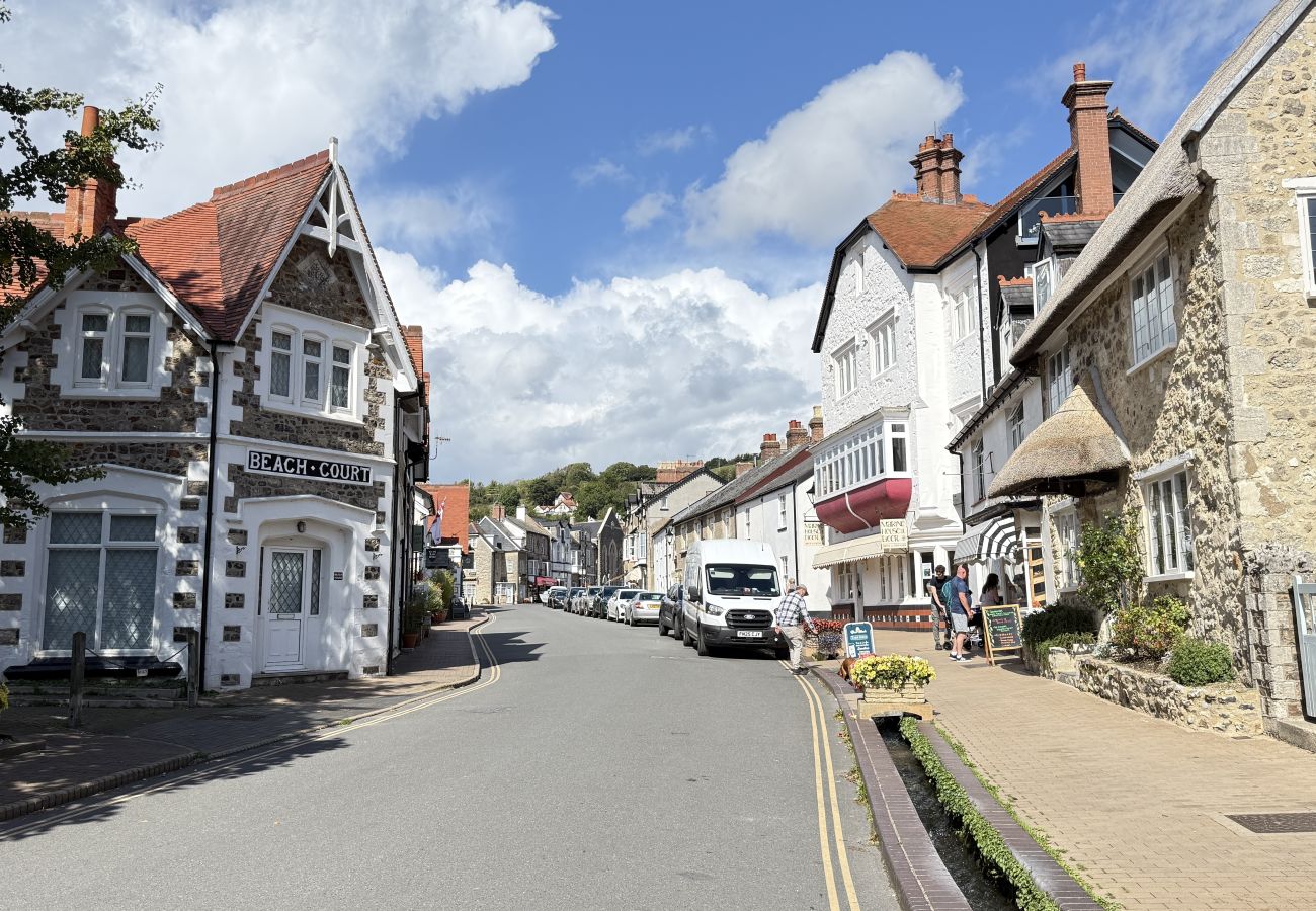 House in Beer - Sea Holly House - Where Architecture Meets the Ocean