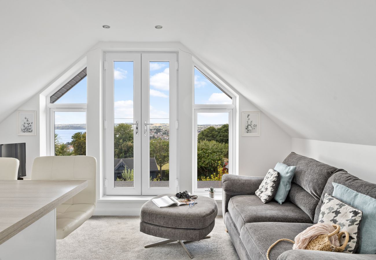 Living and dining area