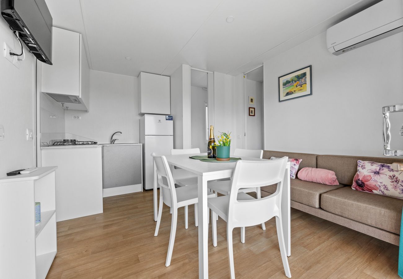 Mobile home in Pješčana uvala - Nature Oasis - Mobile Home Sara