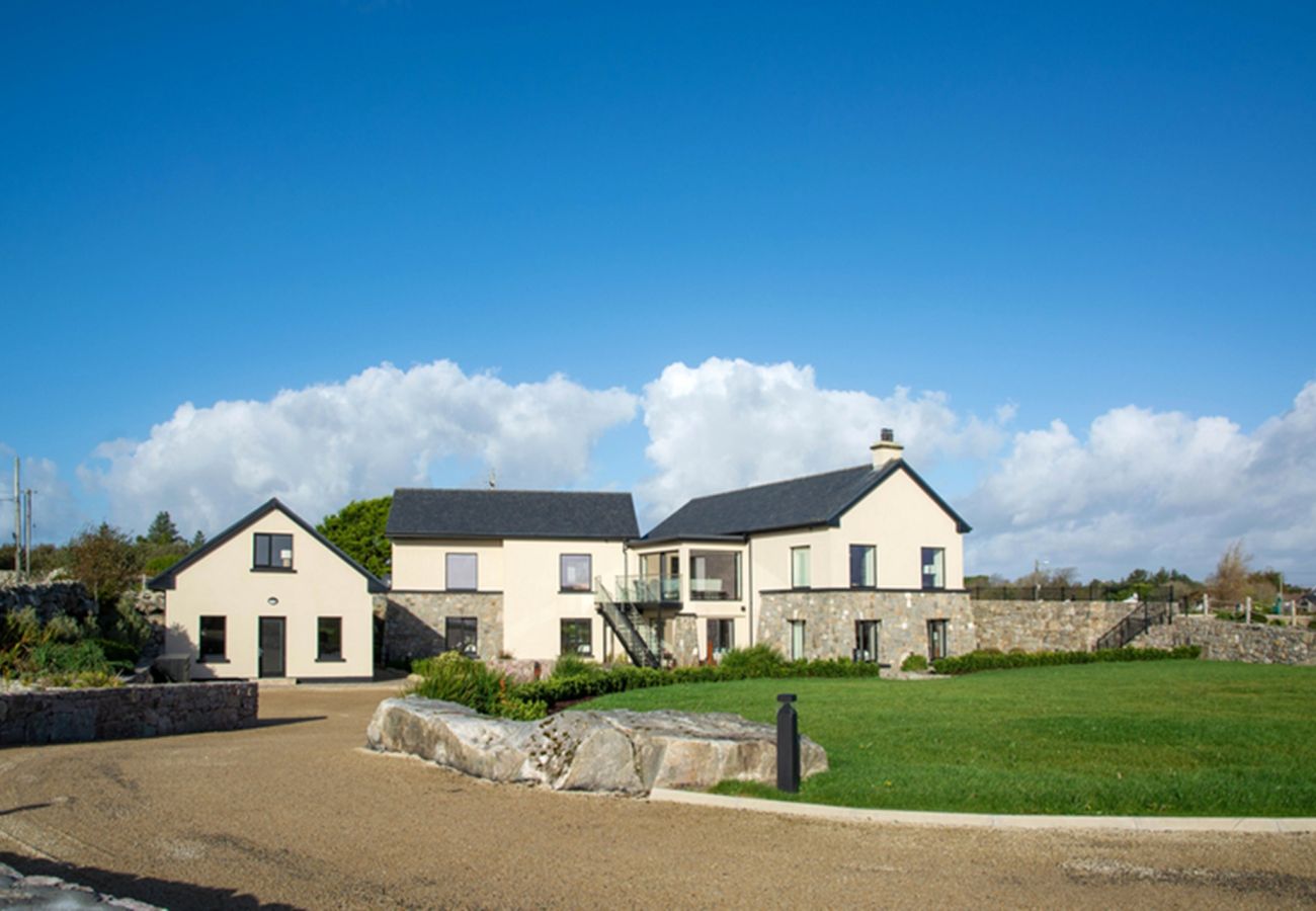 House in Carraroe - Sruthán Pier House - A luxurious getaway awaits