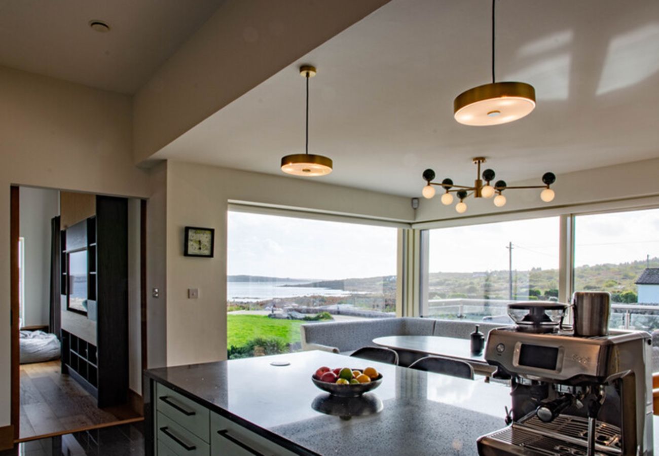 House in Carraroe - Sruthán Pier House - A luxurious getaway awaits