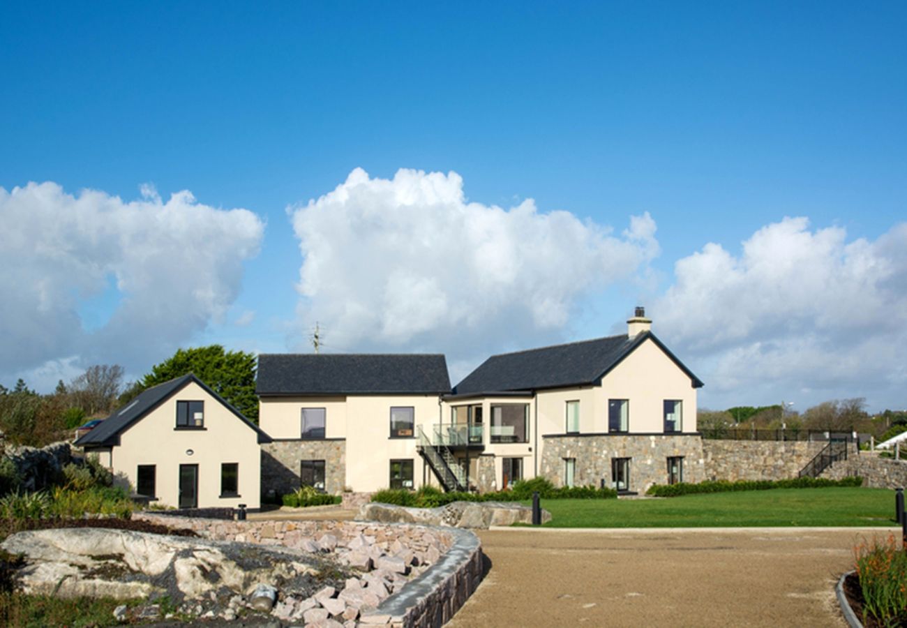 House in Carraroe - Sruthán Pier House - A luxurious getaway awaits