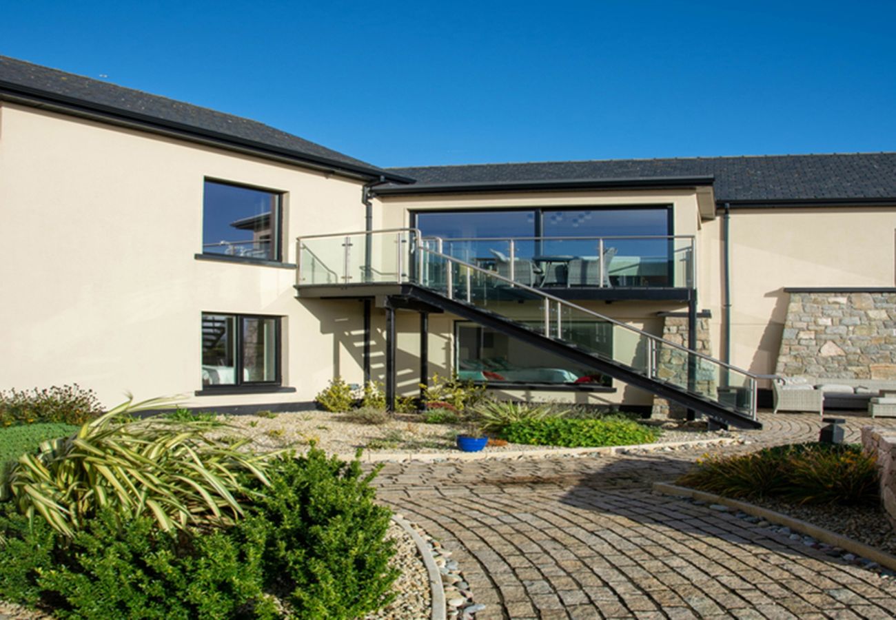 House in Carraroe - Sruthán Pier House - A luxurious getaway awaits