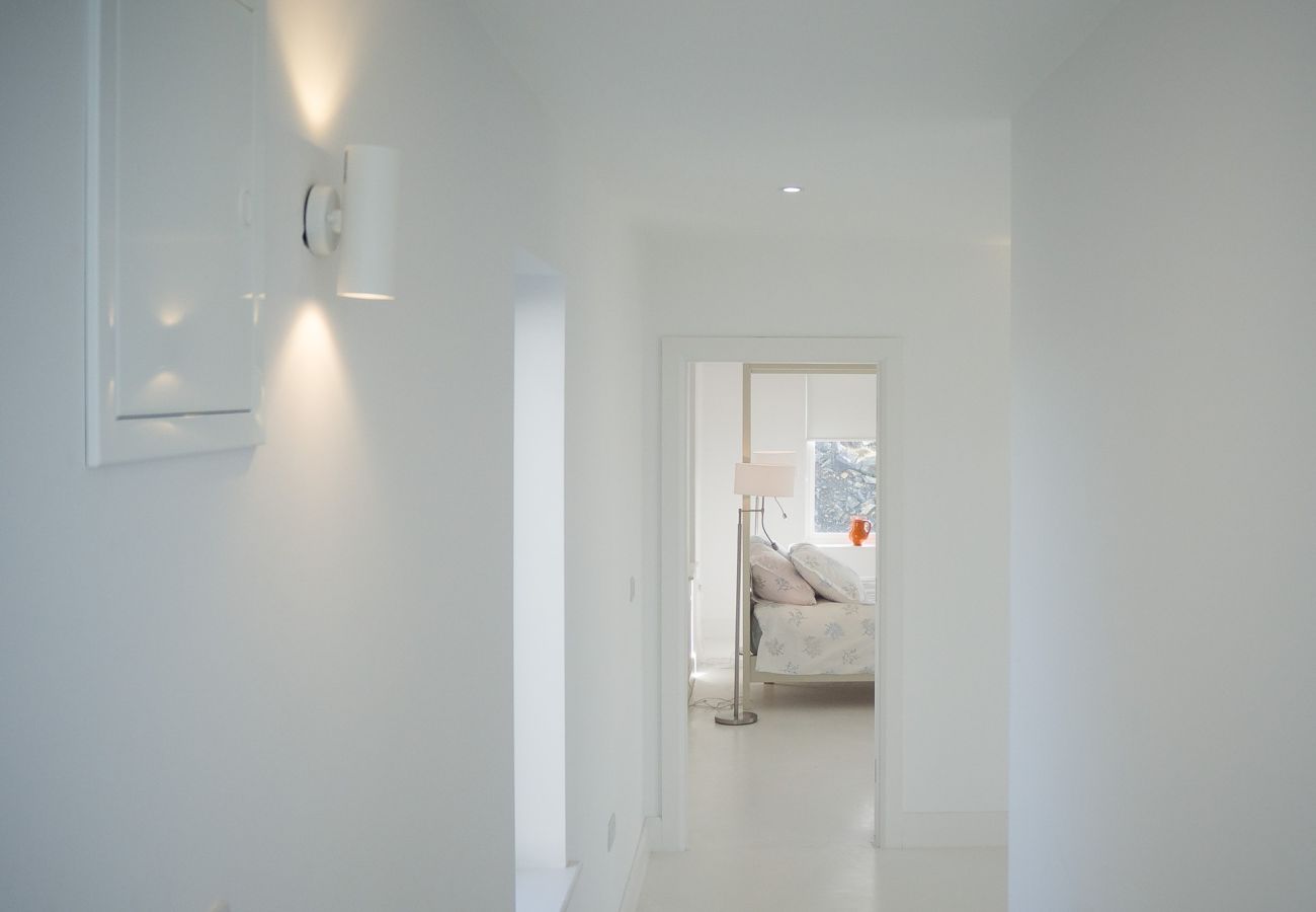 House in Ballyconneely - Doleen Quay House is a luxurious beach holiday home