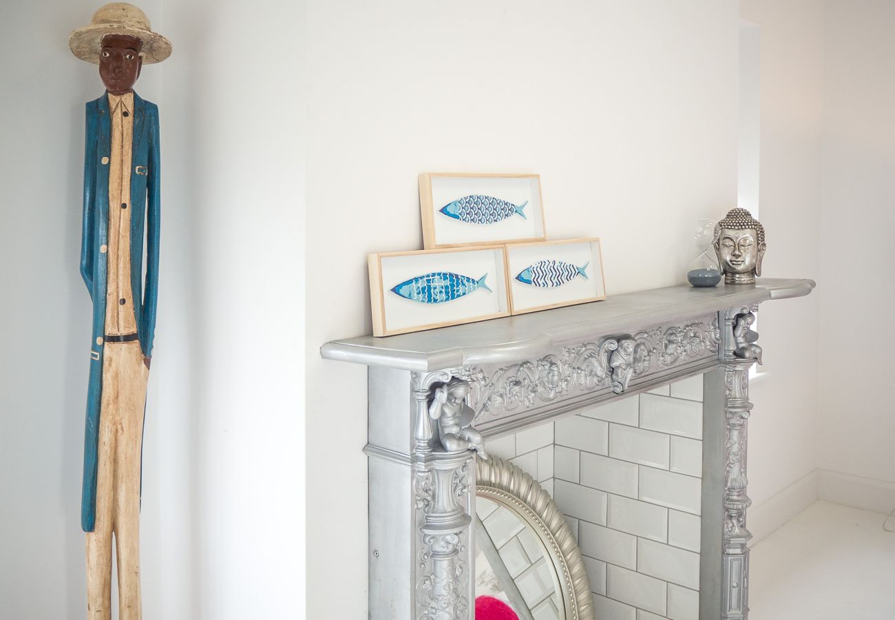 House in Ballyconneely - Doleen Quay House is a luxurious beach holiday home