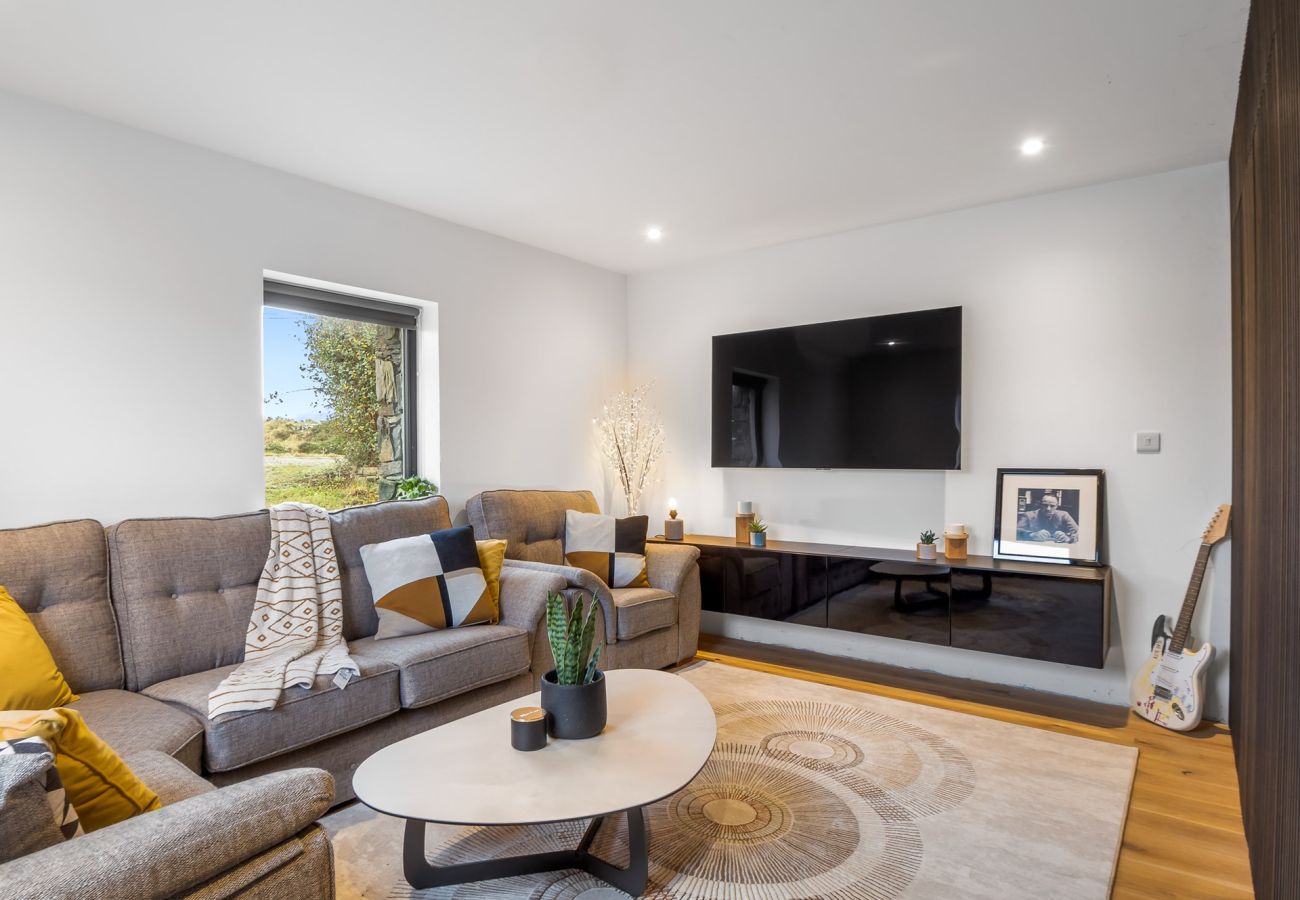 Cottage in Roundstone - GarraÍ Locha - Luxurious Cottage