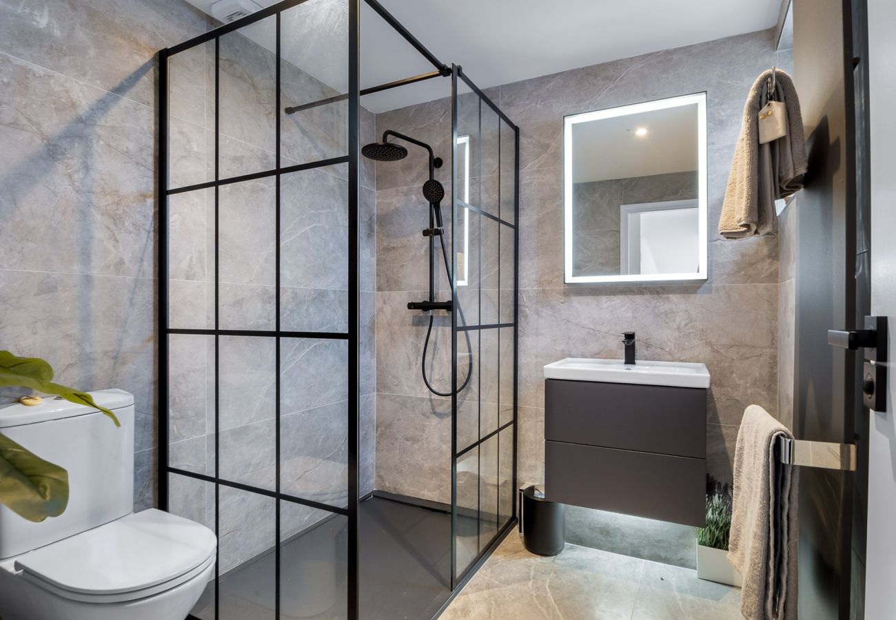 Cottage in Roundstone - GarraÍ Locha - Luxurious Cottage