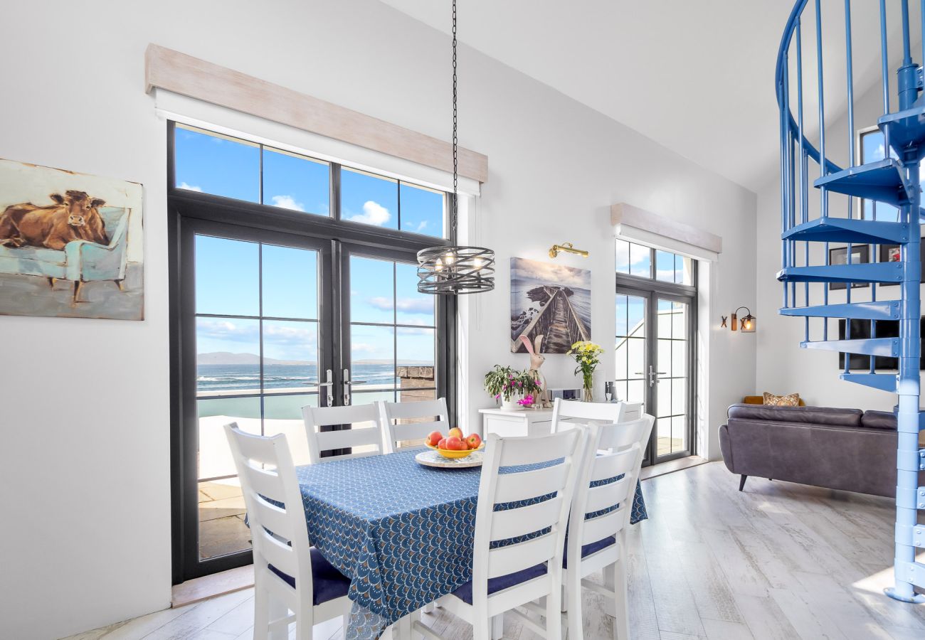 Cottage in Carna - Ocean Mist Luxurious Seaside Haven