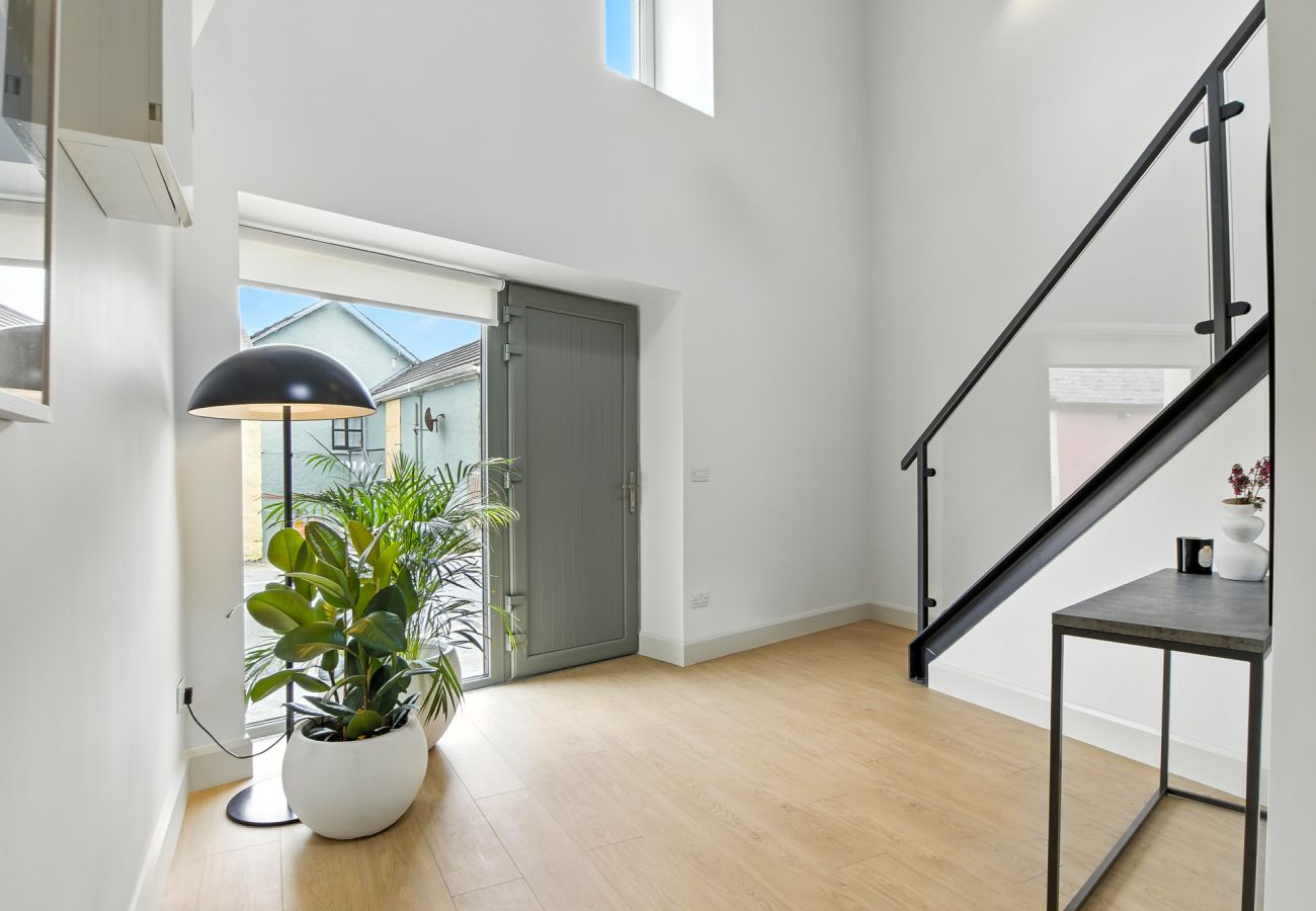 House in Clifden - The Warehouse, Clifden Modern and elegant 