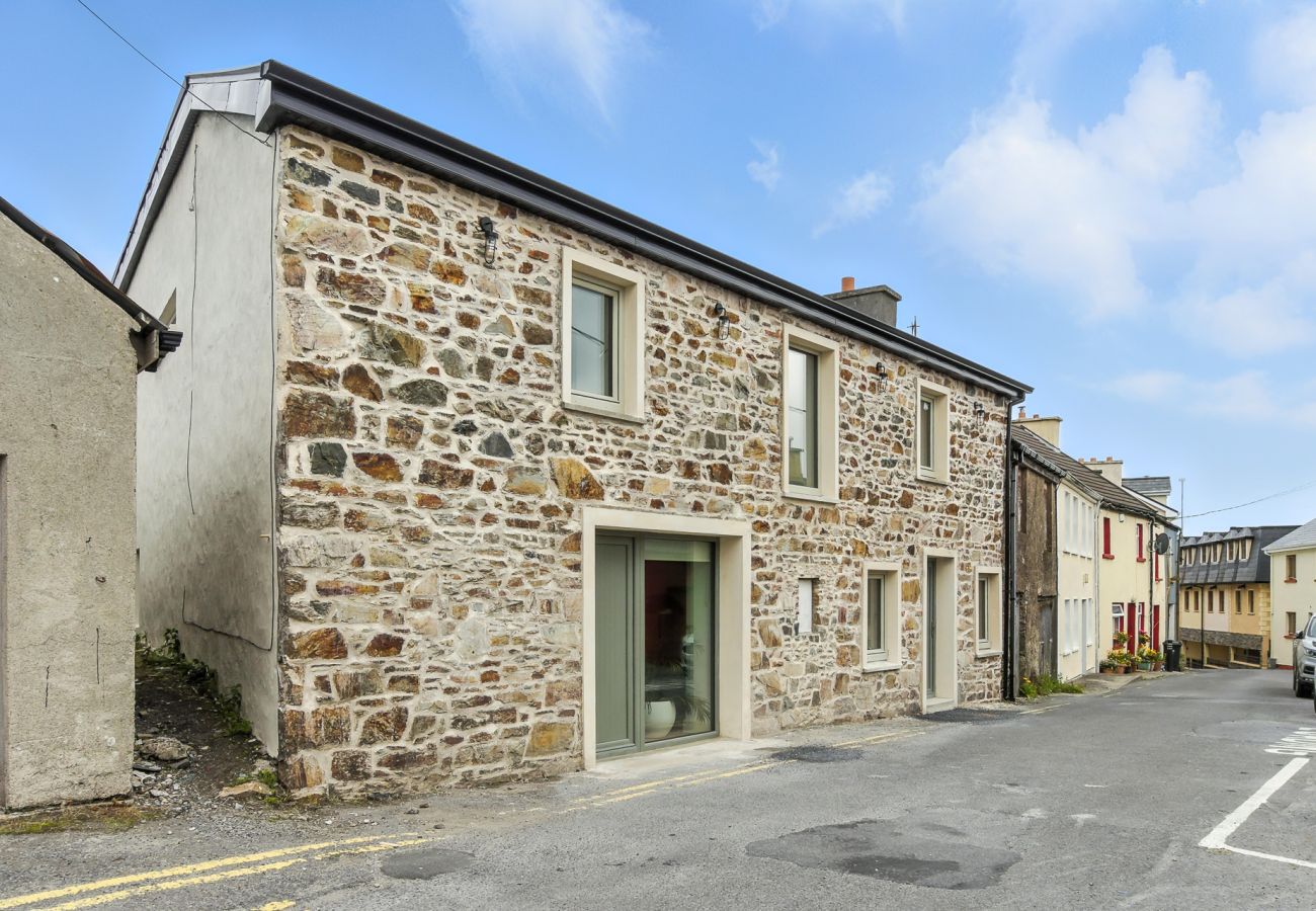 House in Clifden - The Warehouse, Clifden Modern and elegant 