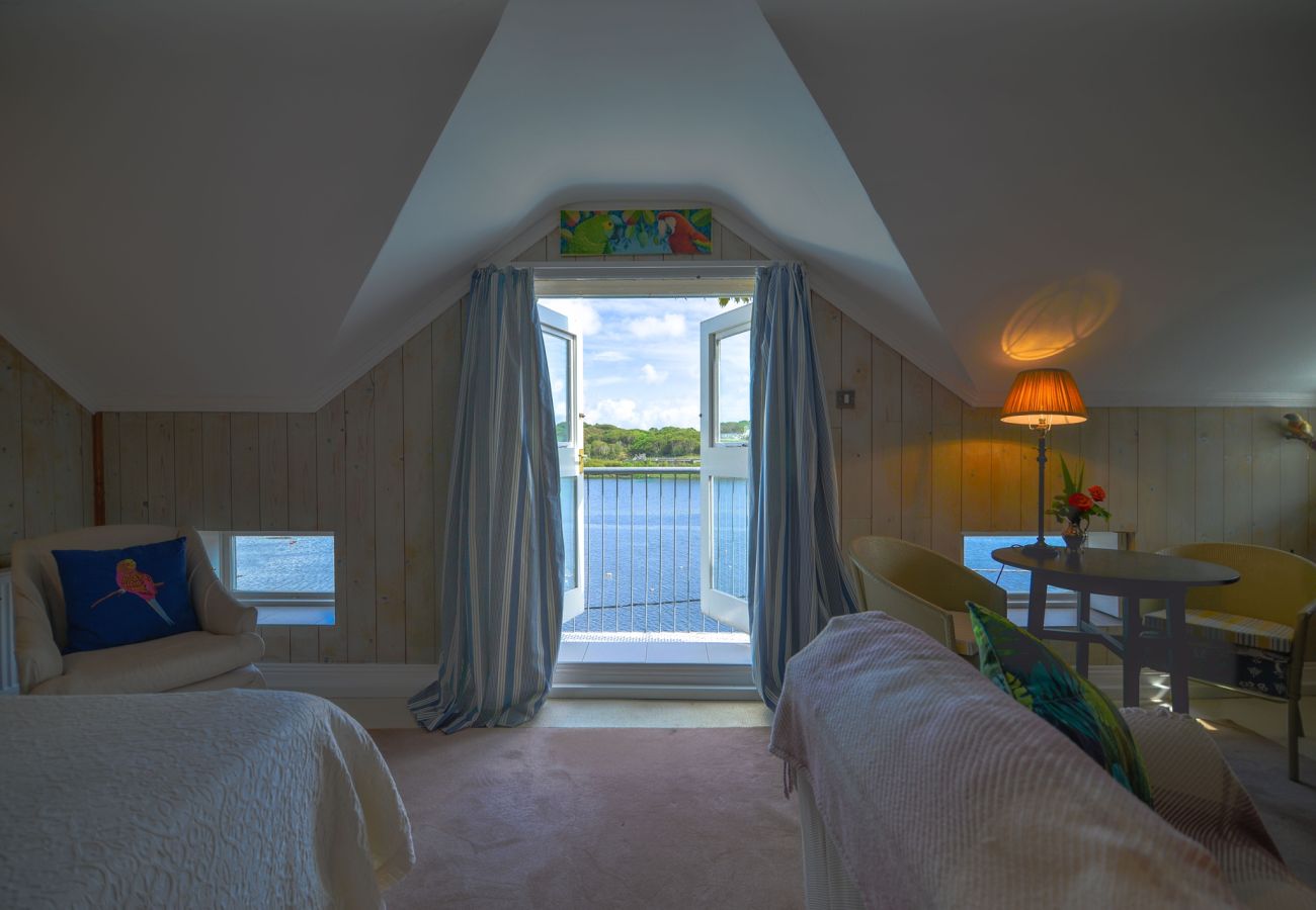 House in Clifden - The Quay House, Clifden's Oldest Building