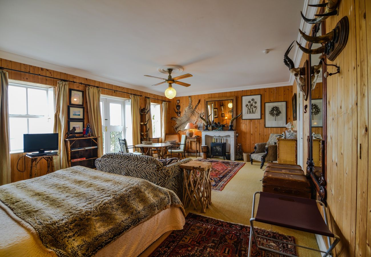 House in Clifden - The Quay House, Clifden's Oldest Building