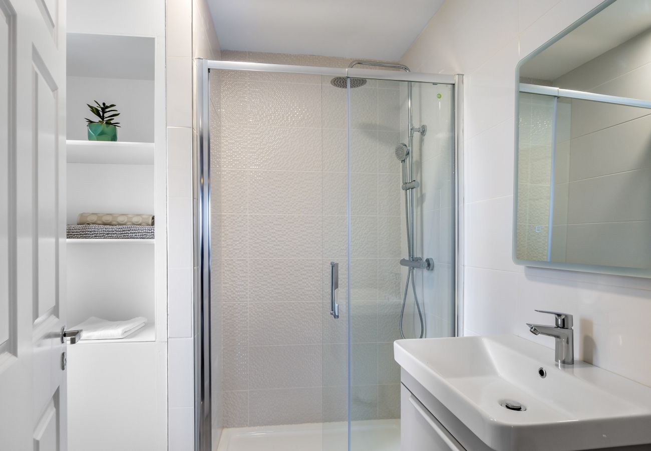 Terraced House in Clifden - E1 Station House - Newly refurbished Townhouse in Clifden