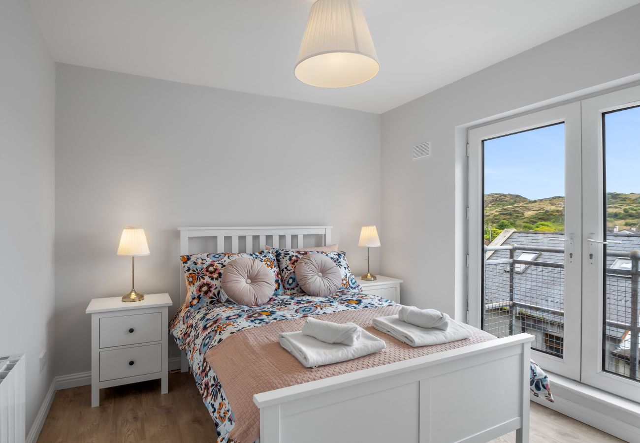 Terraced House in Clifden - E1 Station House - Newly refurbished Townhouse in Clifden