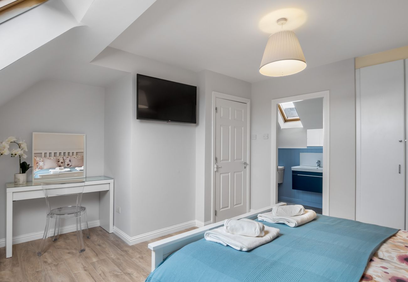 Terraced House in Clifden - E1 Station House - Newly refurbished Townhouse in Clifden