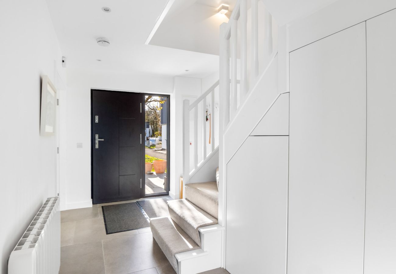 House in Roundstone - West Haven A Coastal Retreat in the Heart of Roundstone