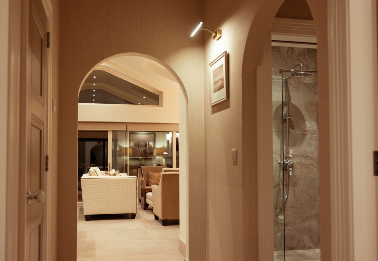 Cottage in Maam cross - Lake Cottage