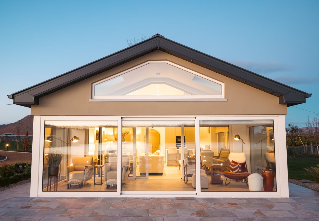 Cottage in Maam cross - Lake Cottage