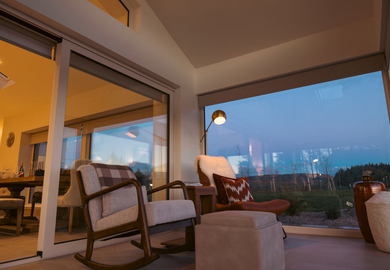 Cottage in Maam cross - Lake Cottage