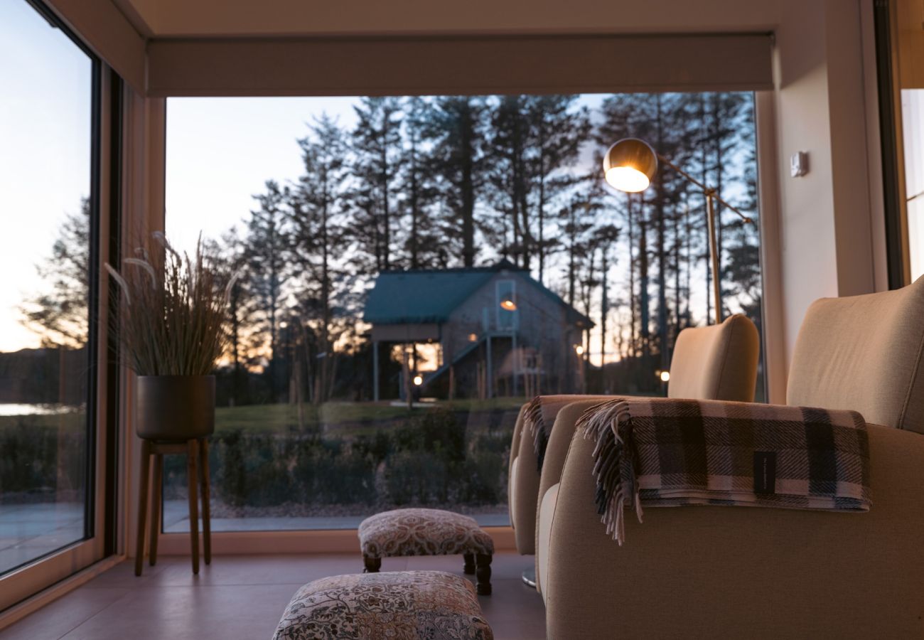 Cottage in Maam cross - Lake Cottage