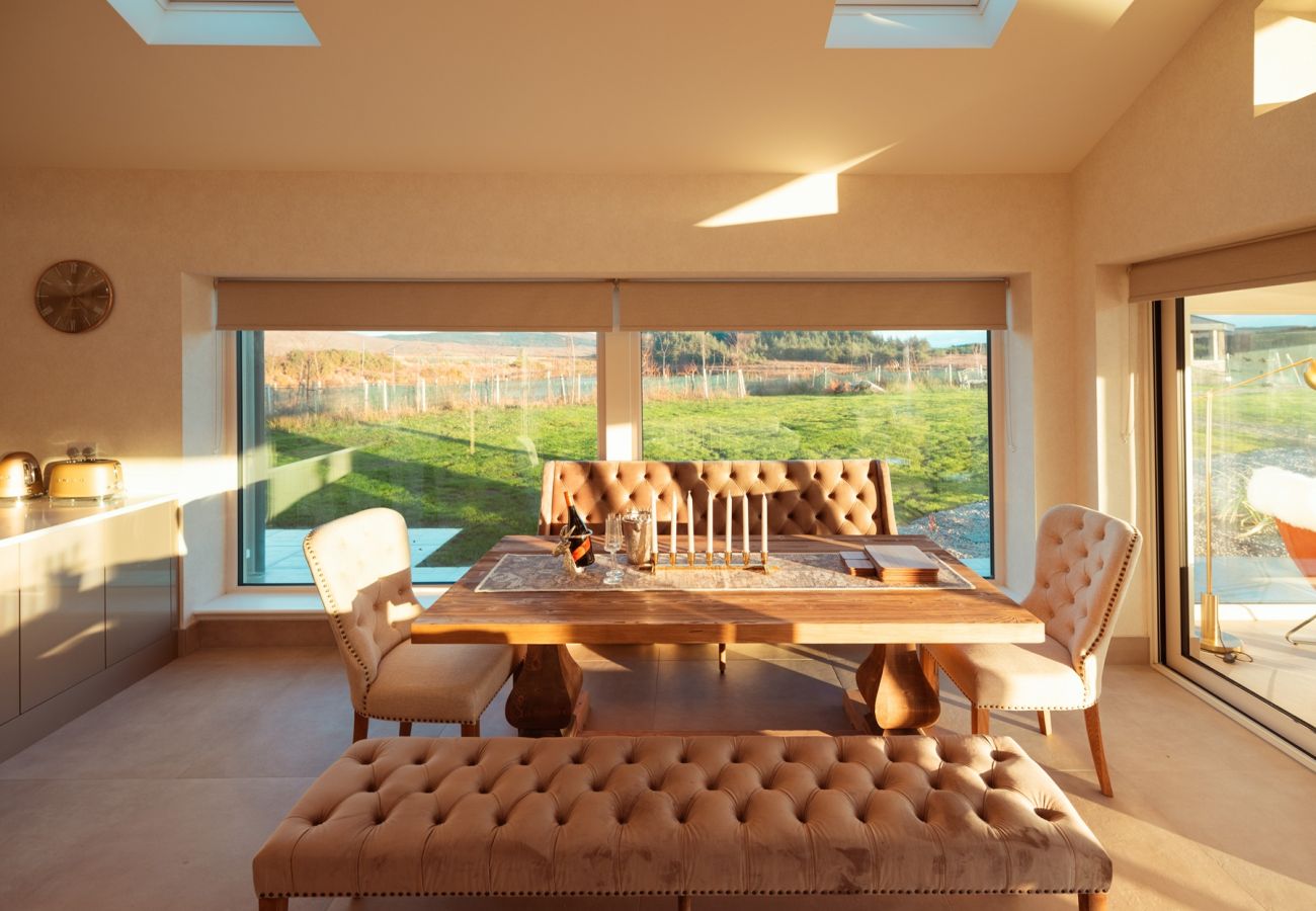 Cottage in Maam cross - Lake Cottage