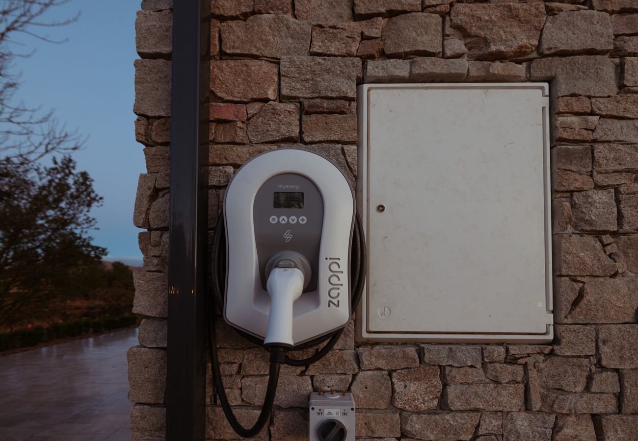 Cottage in Maam cross - Lake Cottage