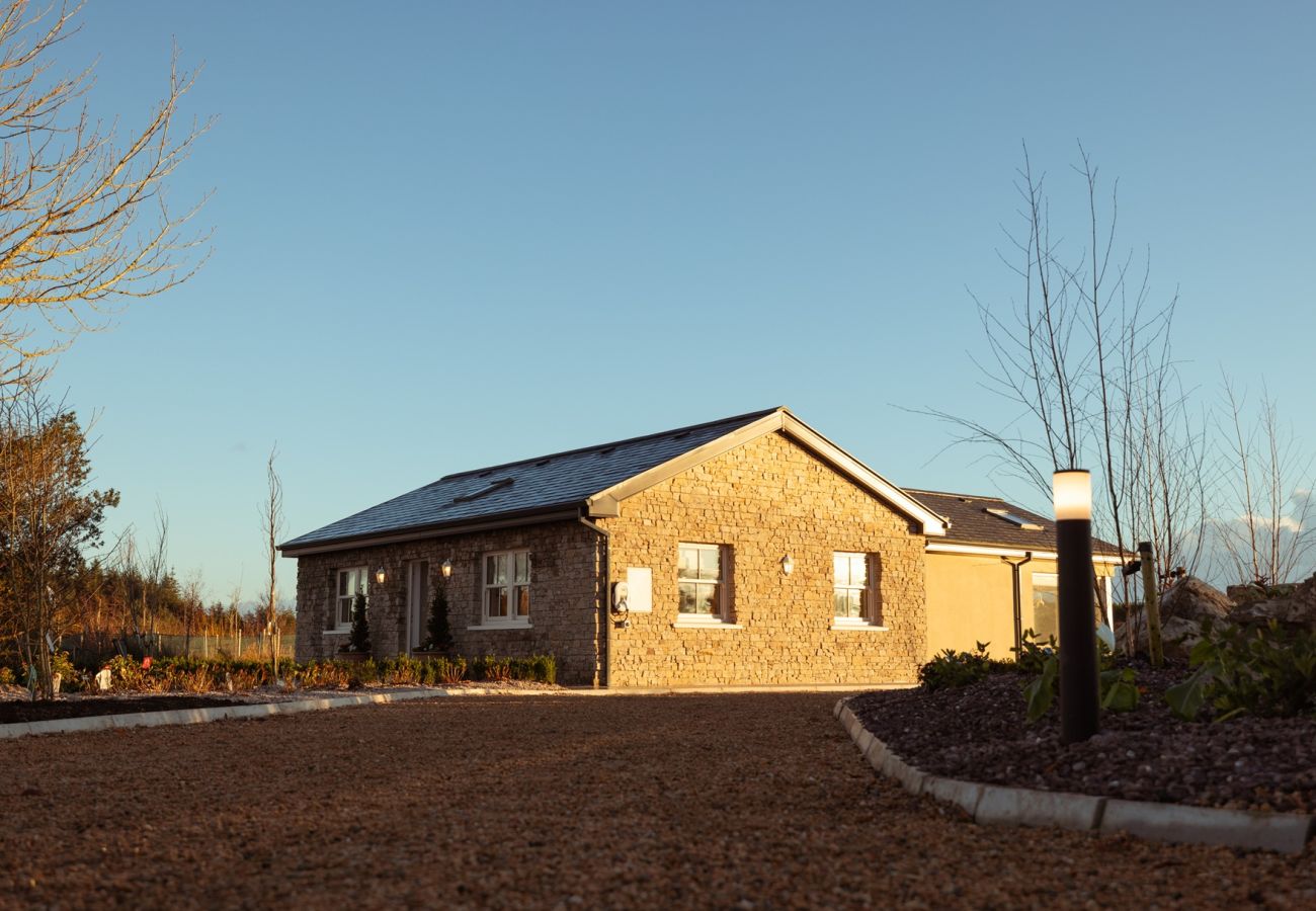 Cottage in Maam cross - Lake Cottage