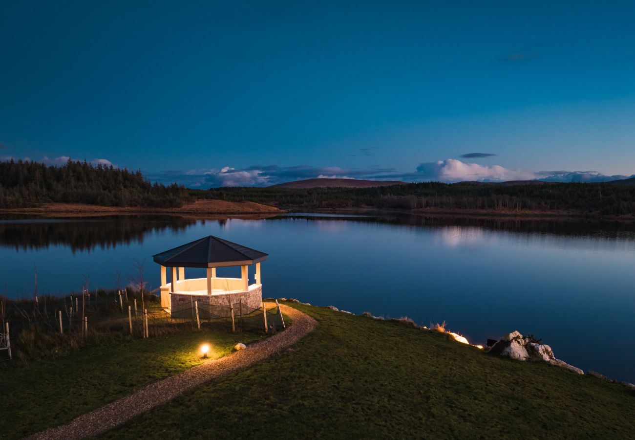 Cottage in Maam cross - Lake Cottage