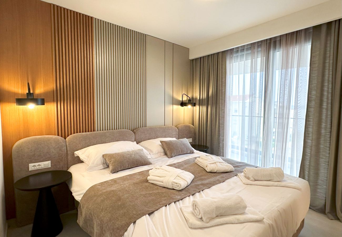 Apartment in Zadar - Beautiful apartment right by the sea with a view