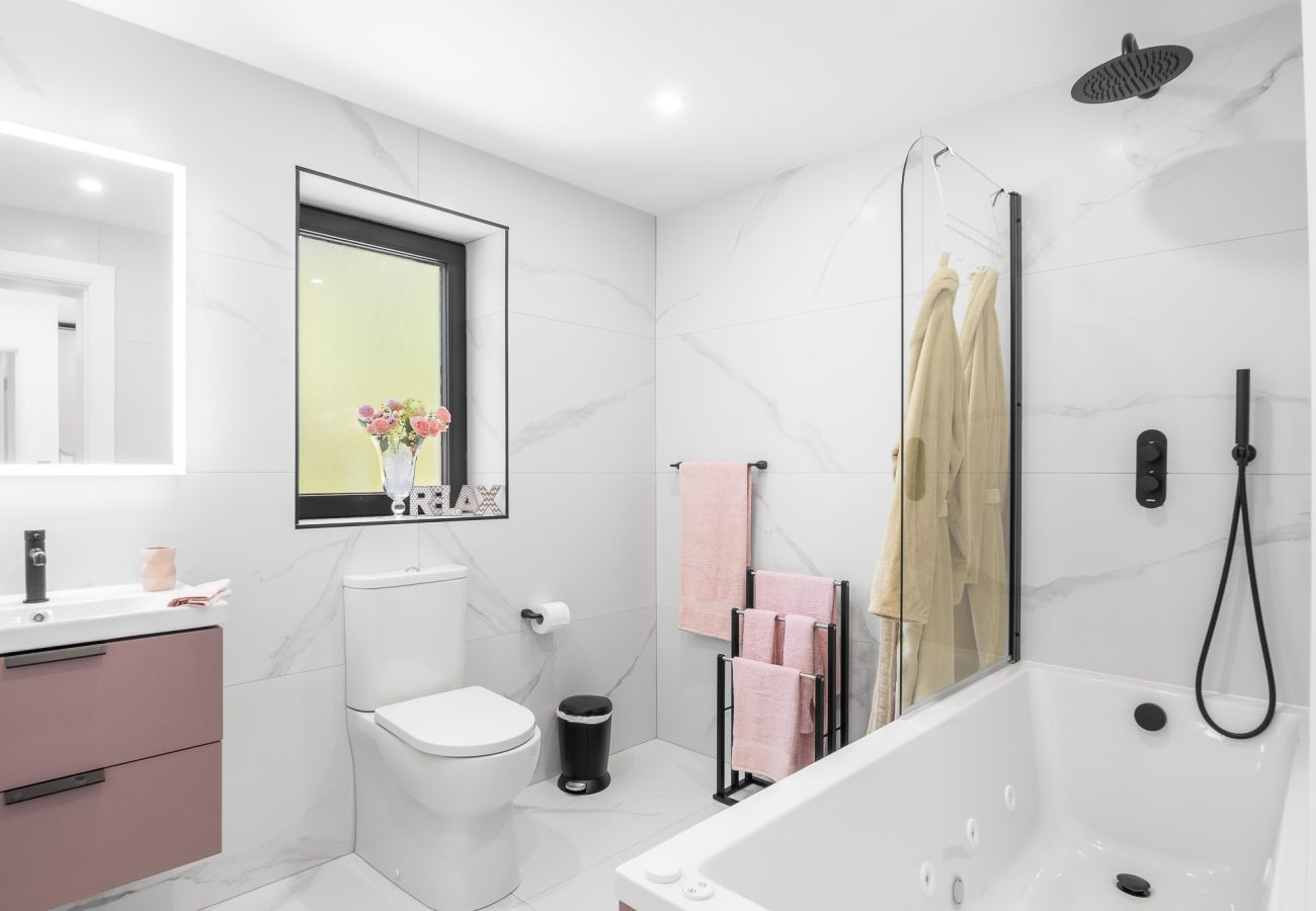 House in Renvyle - Brentwood Peaceful Coastal Hideaway in the Heart of Renvyle