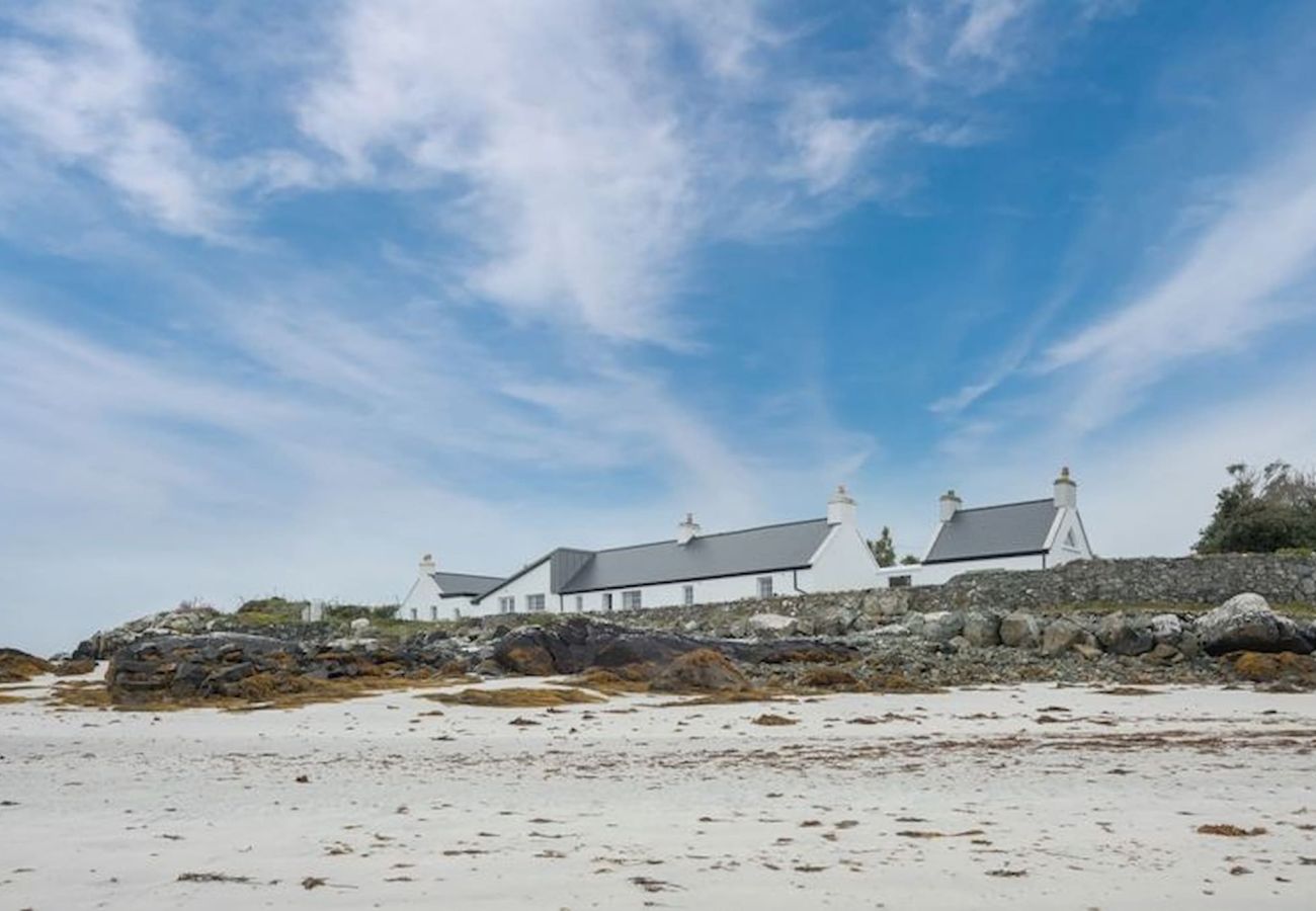House in Ballyconneely - Guinness House 