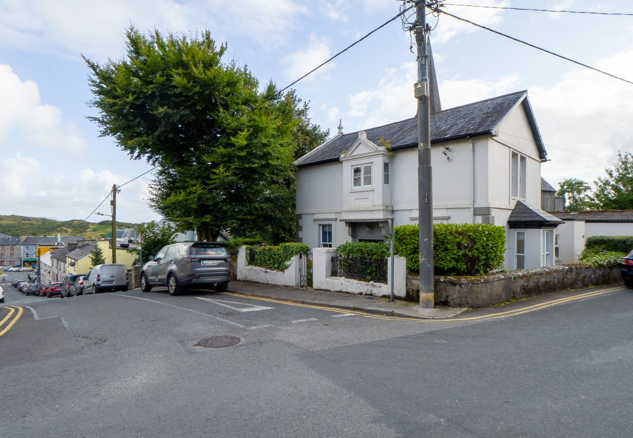 House in Clifden - Hill House Clifden a home full of character