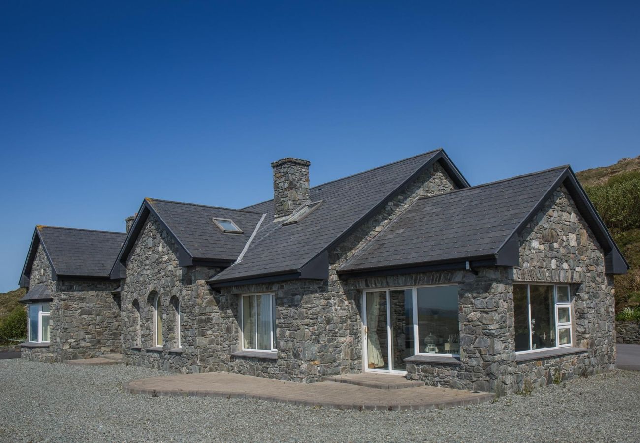 House in Clifden - Once Upon a Tide has magnificent sea views
